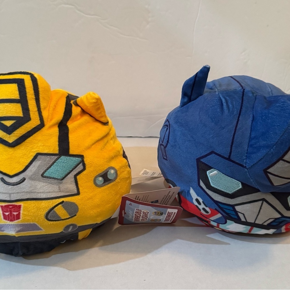 TeeTurtle Transformers Bumblebee & Optimus Prime 6 Inch Reversible Plush Toys - Picture 10 of 15